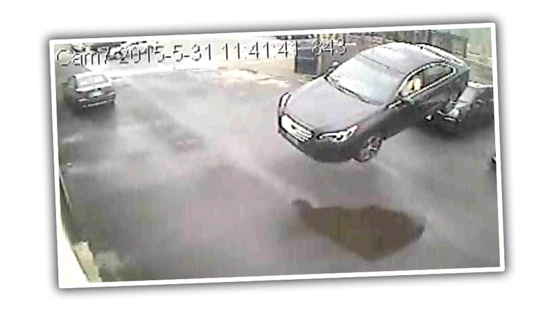 Illustration for article titled This Wreck Of A Car Flying Into A Building Looks Like A Movie Clip